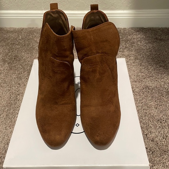 Suede booties - Picture 2 of 5